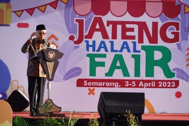 Wapres Membuka Jateng Halal Fair dan Pengukuhan KDEKS Jawa Tengah